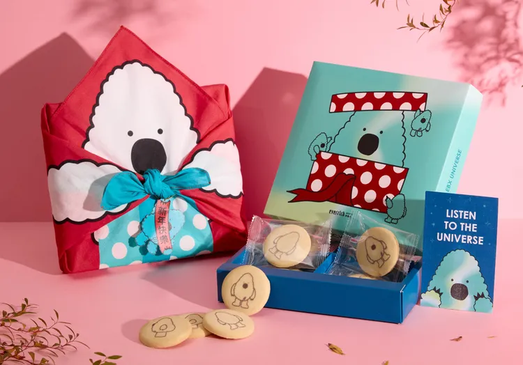 EBX阿笨哇好運禮盒以日式風呂敷設計帶來儀式感十足的開箱體驗，由昇恆昌獨家IP EBX阿笨親自傳遞「哇好運」，源自諧音台語「我好運」的滿滿祝福。業者提供