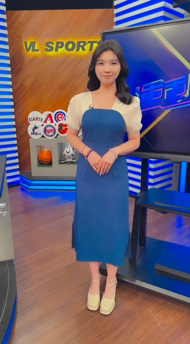 王孜妤在播報時更有笑容。王孜妤提供