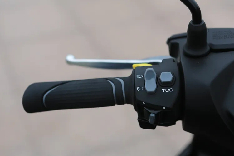 KYMCO RTS R 165也將TCS循跡防滑控制系統列為標準配備。林浩昇攝