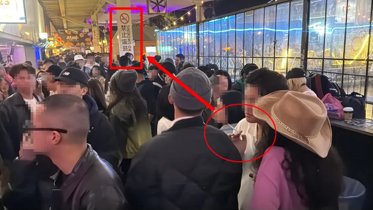 禁菸標語遭民眾無視。攝影中心