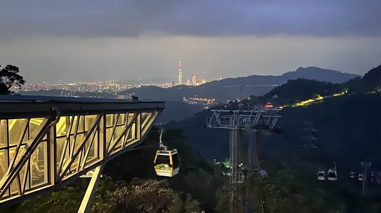 貓空站屋頂首度開放看煙火、貓纜儲車區古典音樂會將登場。台北捷運公司提供