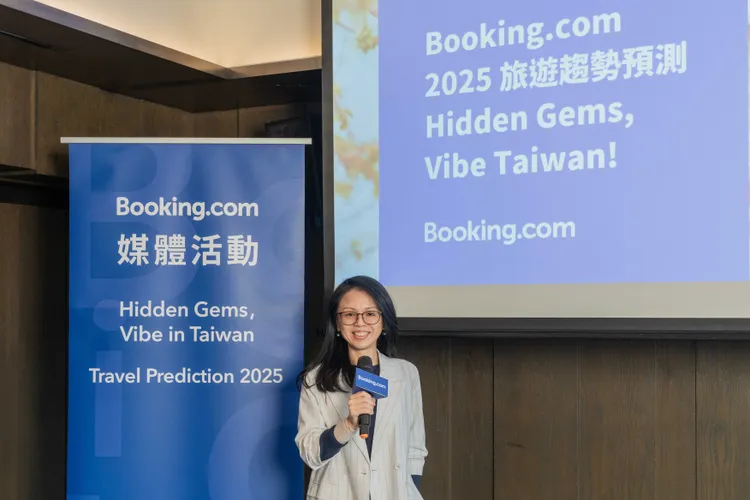 Booking.com 香港及臺灣區域經理詹雅伃分享 2025 年全球旅遊趨勢，以及台灣旅遊市場的發展潛力。業者提供