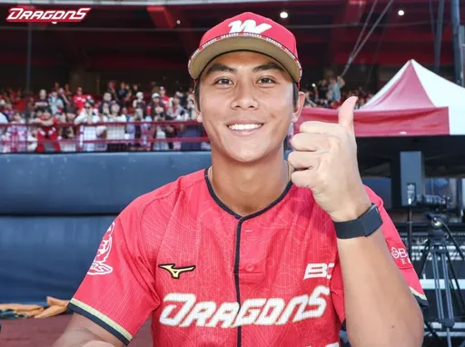 朱育賢轉戰味全龍!樂天補償方案出爐 要走了味全龍的「顏值擔當」