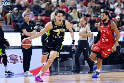 這是我的主場!馬建豪忍著手痛狂砍26分 夢想家3連勝再度追上國王