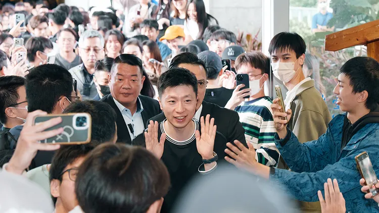 近日馬龍參訪遭中媒譏諷「盤絲洞」，中山女高嚴正抗議，引起社會關注。馬英九基金會提供