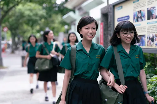 五月天、妮可基嫚特別串場!《夜校女生》勾90年代回憶殺