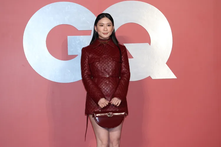 綺綺穿著GUCCI紅色皮衣、皮褲。莊宗達攝