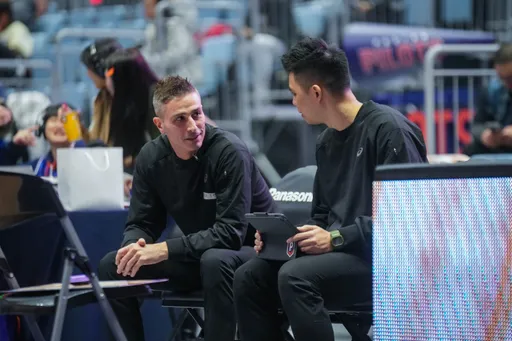 好友過世又輸掉比賽...領航猿總教練賽後哽咽 台鋼獵鷹爆冷贏球中斷「聯盟第一」4連勝