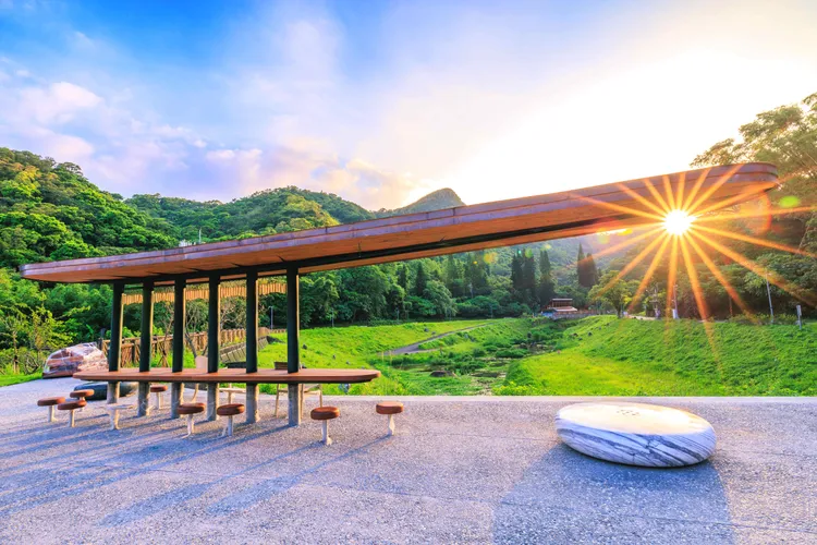 涼亭以蜻蜓為設計發想。台北市水利處提供