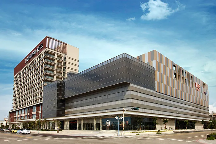 OWNDAYS離島首家門市落腳澎湖三號港商場。品牌提供