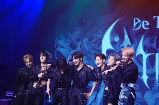 鮮肉韓團ALL(H)OURS挑戰單日唱2場!看來台拍攝MV「激動哽咽」