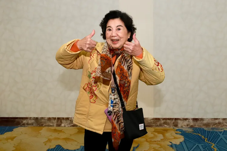 王滿嬌開心出席殺青宴。民視提供