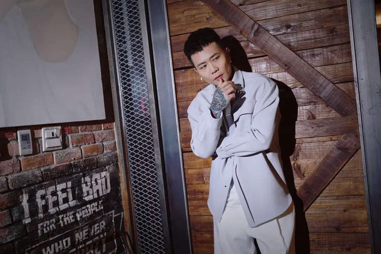 蕭秉治與女友「小周慧敏」Tracy穩交8年不急婚。彭欣偉攝