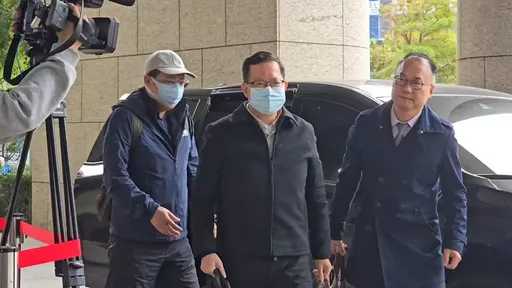 鄭文燦涉賄二度出庭!拉臭廖俊松是關鍵 檢斥這些行為「拿錢辦事」