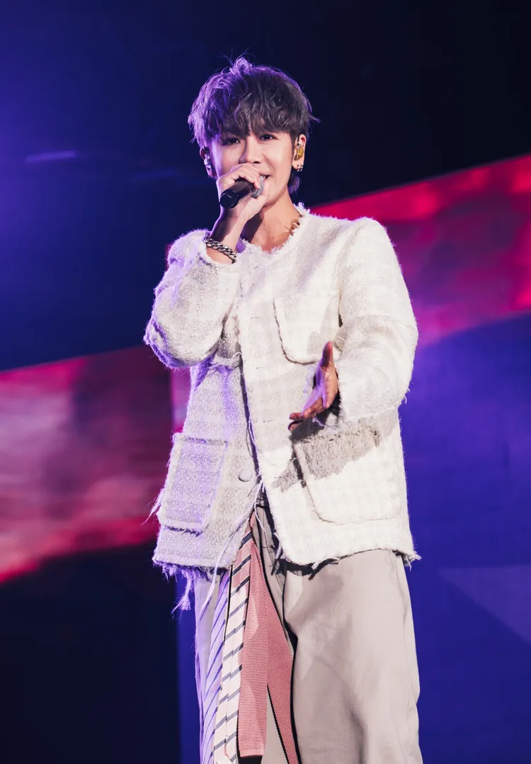 鼓鼓曾在新北耶誕城湊對情侶，認愛後放閃自己有「美好愛情」。圖／相信音樂提供