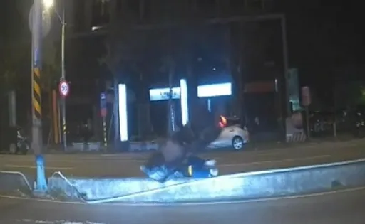 男誤認遭通緝遇警攔檢加速逃 得知真相當場傻眼