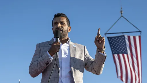 爭議越大越忠心　川普提名心腹巴特爾出任FBI局長