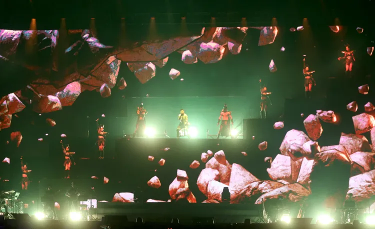 蕭秉治走過低潮與憂鬱症，從裂縫中開唱，象徵重生。攝影中心攝