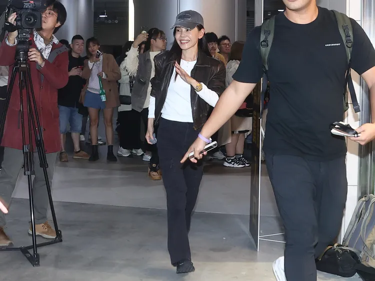 「金曲歌后」彭佳慧到大巨蛋朝聖周杰倫演唱會。特勤中心攝