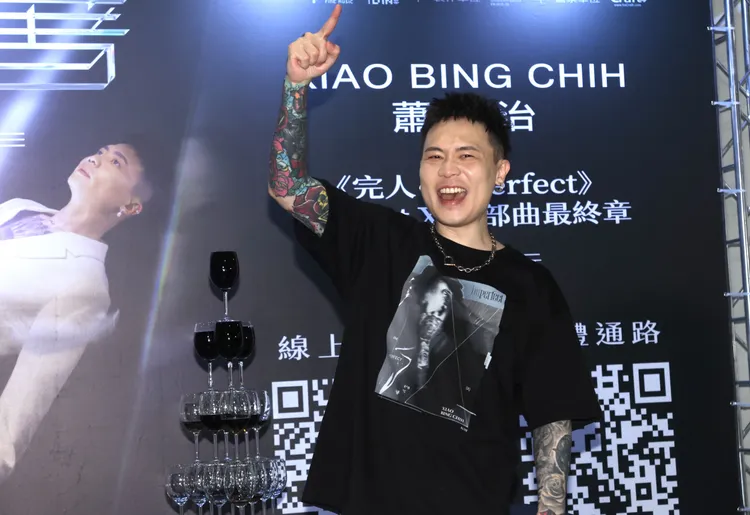 蕭秉治會後開心宣布《活著Alive》演唱會明年暑假移師高雄巨蛋舉辦。攝影中心攝