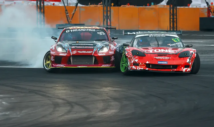 臺南府城國際飄移巔峰挑戰賽今在台南會展中心旁熱鬧展開第2站的激烈對決。大會提供