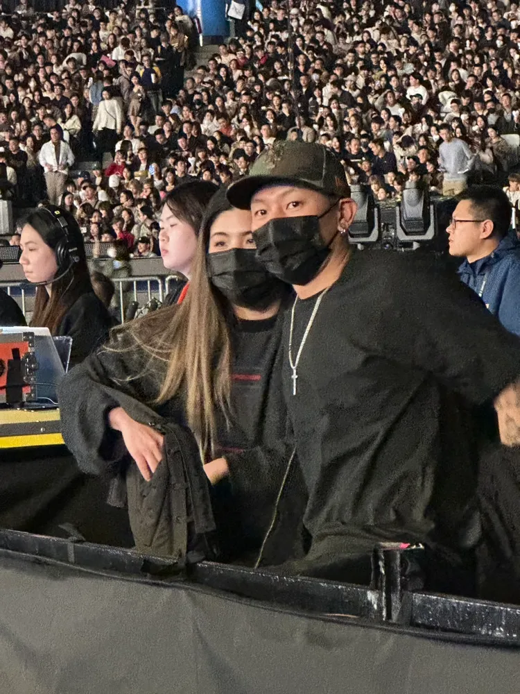 瘦子與老婆。讀者提供