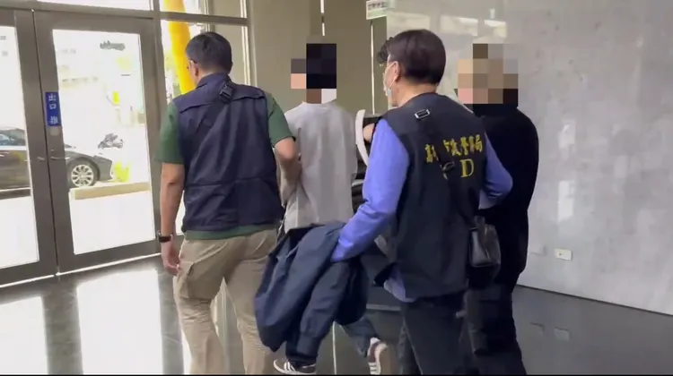 鍾姓及胡姓男子被移送偵辦。翻攝畫面