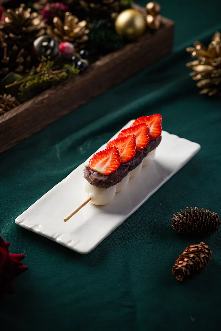 草莓紅豆糰子。業者提供