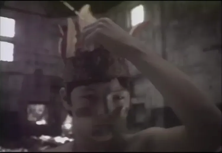 鳳小岳曾在張惠妹與蘇芮歌曲《河》MV演出。圖／摘自Youtube