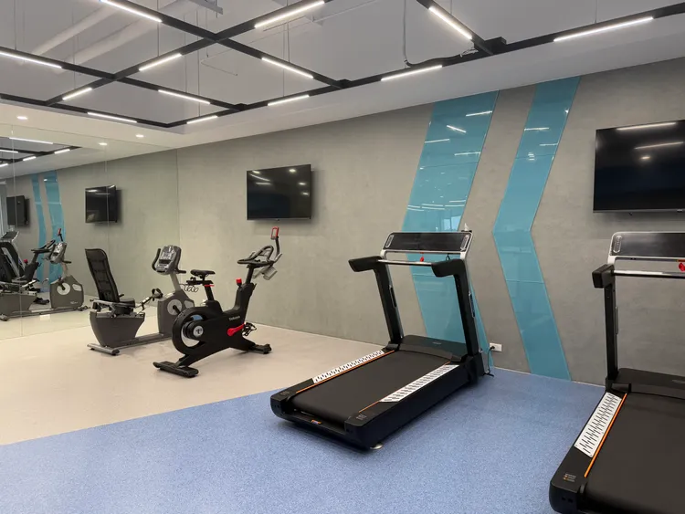 東京威力科創為員工打造健身房。呂承哲攝