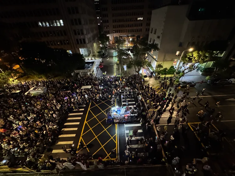 主辦單位宣布，現場人數超過8千人。記者彭欣偉攝