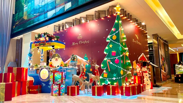 淡水福容打卡點聖誕心願車站。業者提供