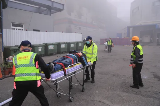 全聯台中廠大火3死5傷6失聯 盧秀燕趕赴現場指示全力救援