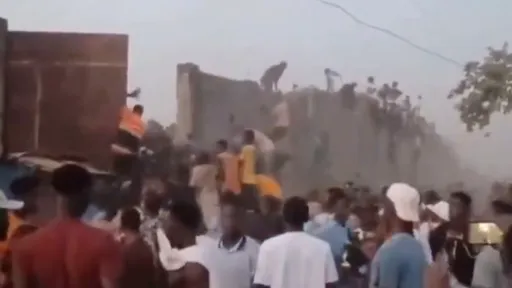 幾內亞民眾怒闖足球場打鬥　爆發大規模踩踏50人慘死