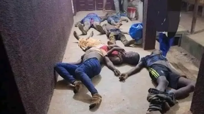 發聲踩踏事件後，現場出現許多死者。翻攝自X@Abdou5964