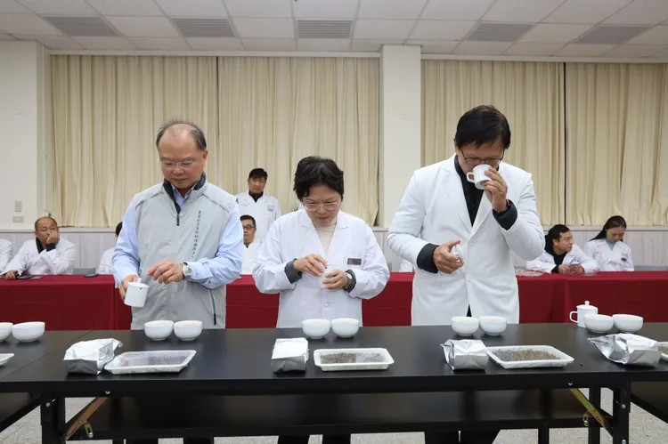 冬茶評鑑。新竹縣府提供