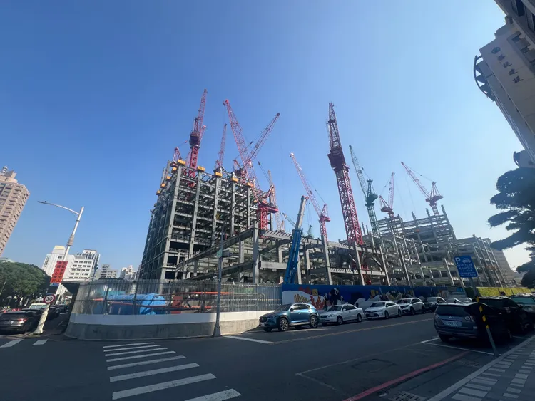 高雄重大建設密集，成為支撐房價主因。葉家銘攝