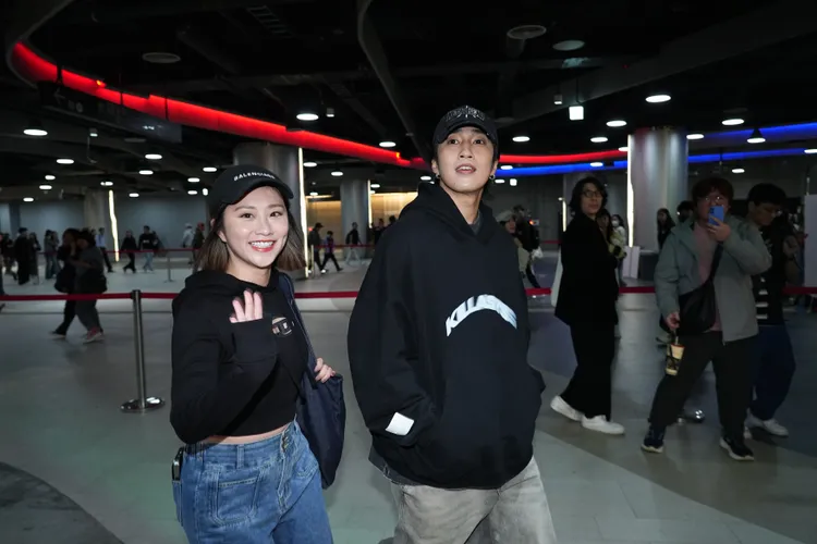 婁峻碩及未婚妻焦凡凡。彭欣偉攝