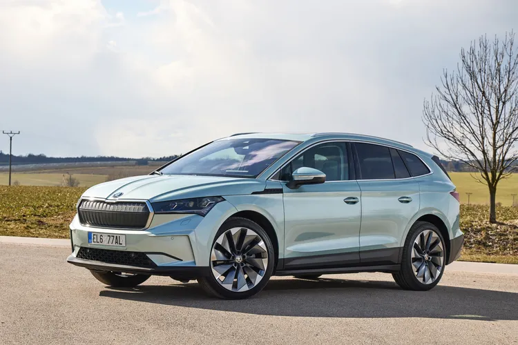 Škoda  Enyaq採用福斯集團專為電動車所開發出的MEB電動車模組化平臺，全車系均搭載容量高達82kWh的高壓電池模組。原廠照片