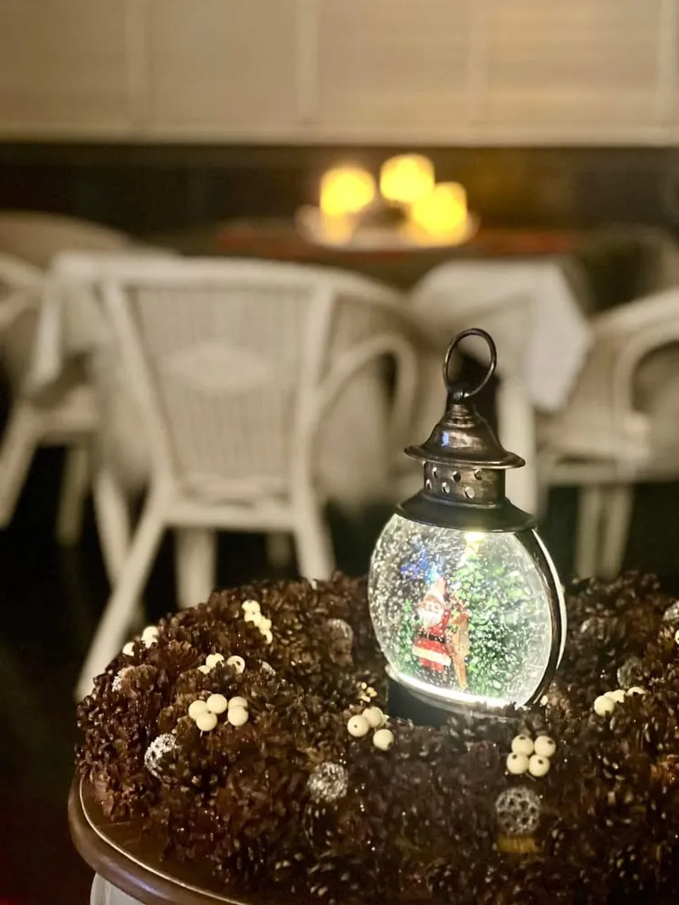 卜學亮家裡充滿氛圍感。翻攝卜學亮臉書