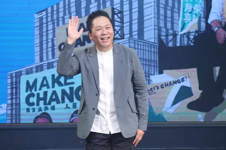 卜學亮時常透過社群分享生活點滴。資料照片