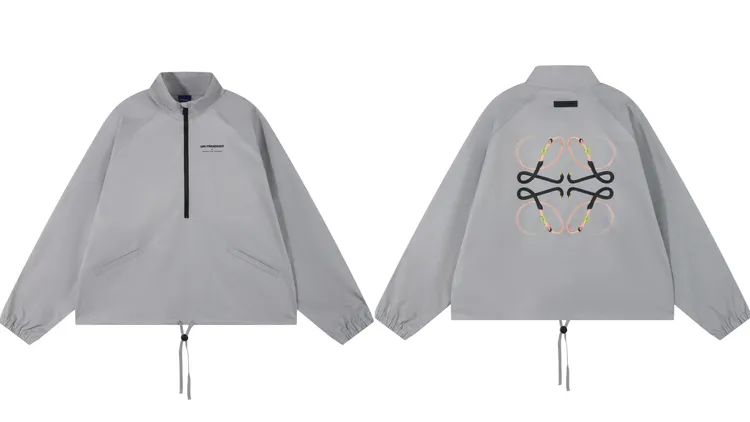 ORI FREDERIQO經典翻玩衝鋒衣，6339元。品牌提供