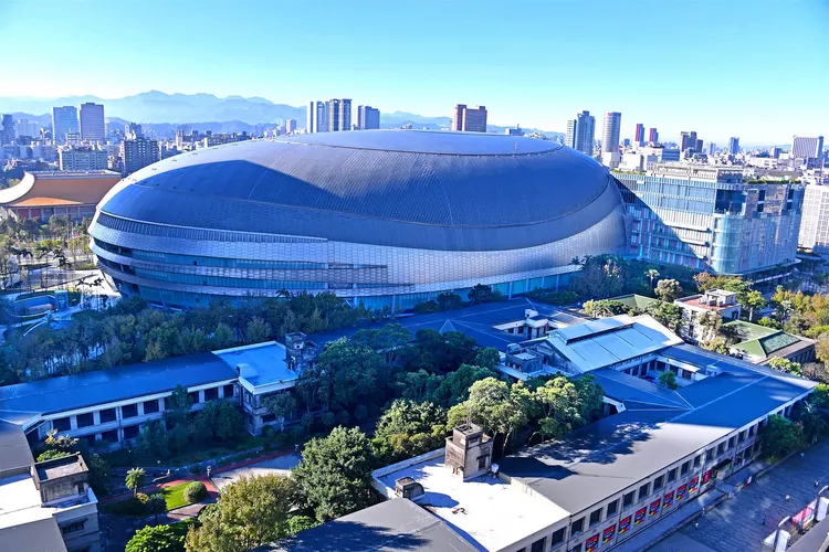 年底還有張惠妹演唱會及「台北最HIGH新年城」跨年晚會登場，北市信義區預計湧入20萬人潮。北市觀傳局提供