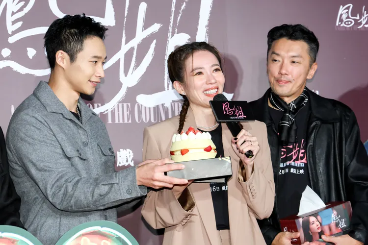 現場替高宇蓁慶生。攝影中心攝