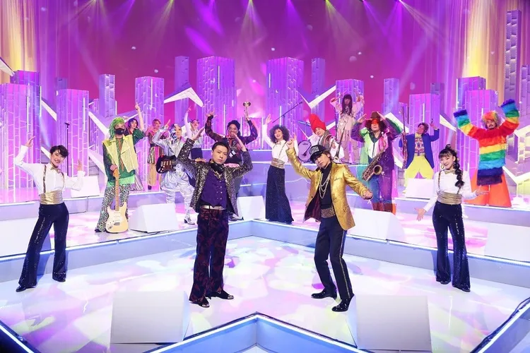 KinKi Kids在2020年推出單曲《KANZAI BOYA》紀念喜多川，每次演出最後堂本光一會戴帽模仿喜多川。翻攝日本yahoo