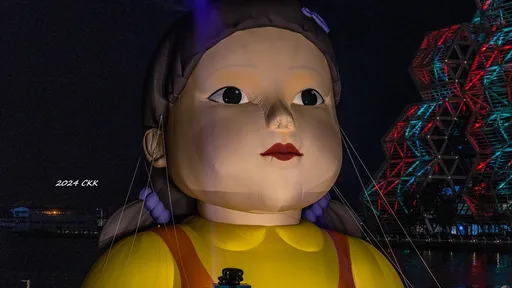 《魷魚遊戲2》盛大登陸高雄！13M巨型英熙娃娃超吸睛　震撼畫面曝光