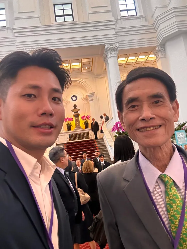 彭俊豪表示，父親彭添富於11月26日凌晨蒙佛祖招引，往生西方。翻攝彭俊豪臉書