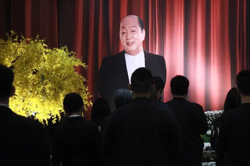 《濟公》林照雄今告別式!人形立牌當遺照 女兒林姿佑不捨「沒夢到他」