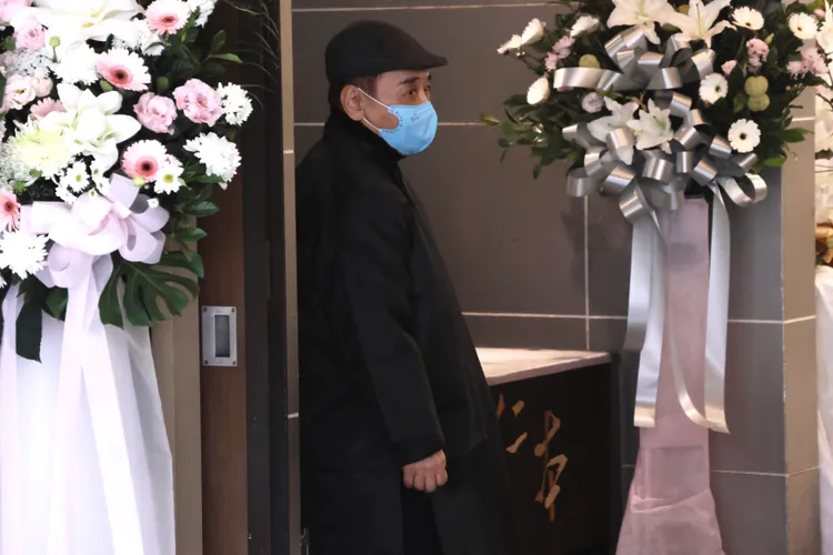 小亮哥表示，岳父告別式一切從簡。彭欣偉攝