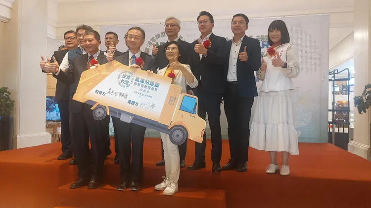 台灣與韓國企業合作，研發熱帶型氣候專用國產電動環保車，3日舉行發表會。凃建豐攝